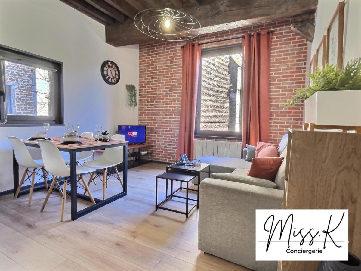 "La Fenetre Sur Le Marche" De Miss.K Conciergerie Apartment Chatillon-sur-Chalaronne Exterior photo