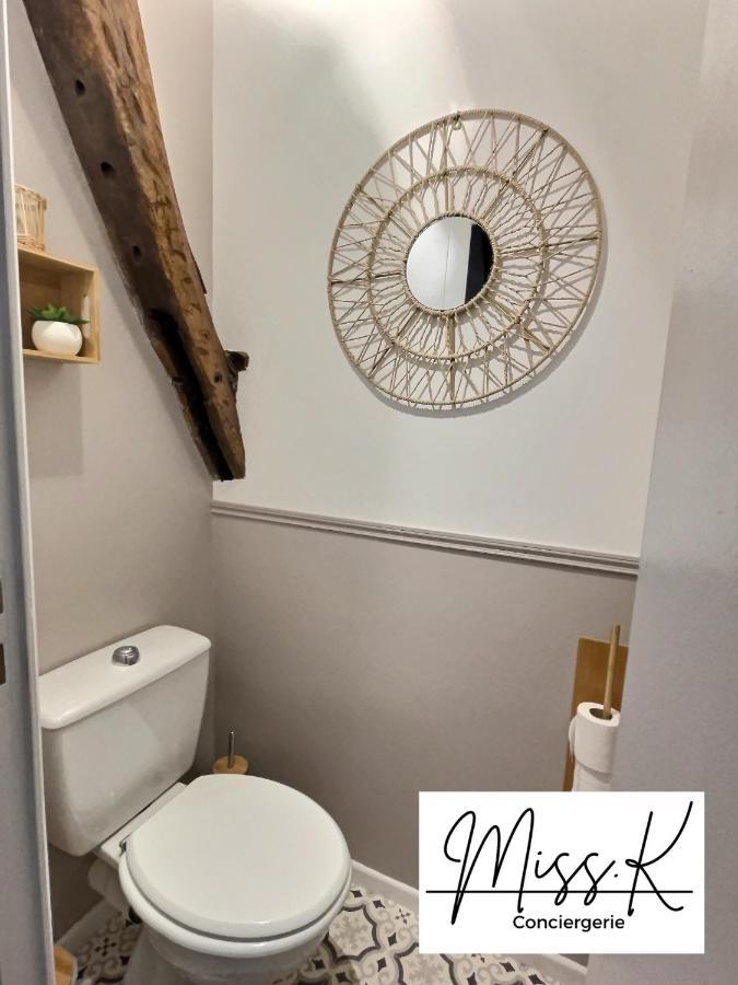 "La Fenetre Sur Le Marche" De Miss.K Conciergerie Apartment Chatillon-sur-Chalaronne Exterior photo