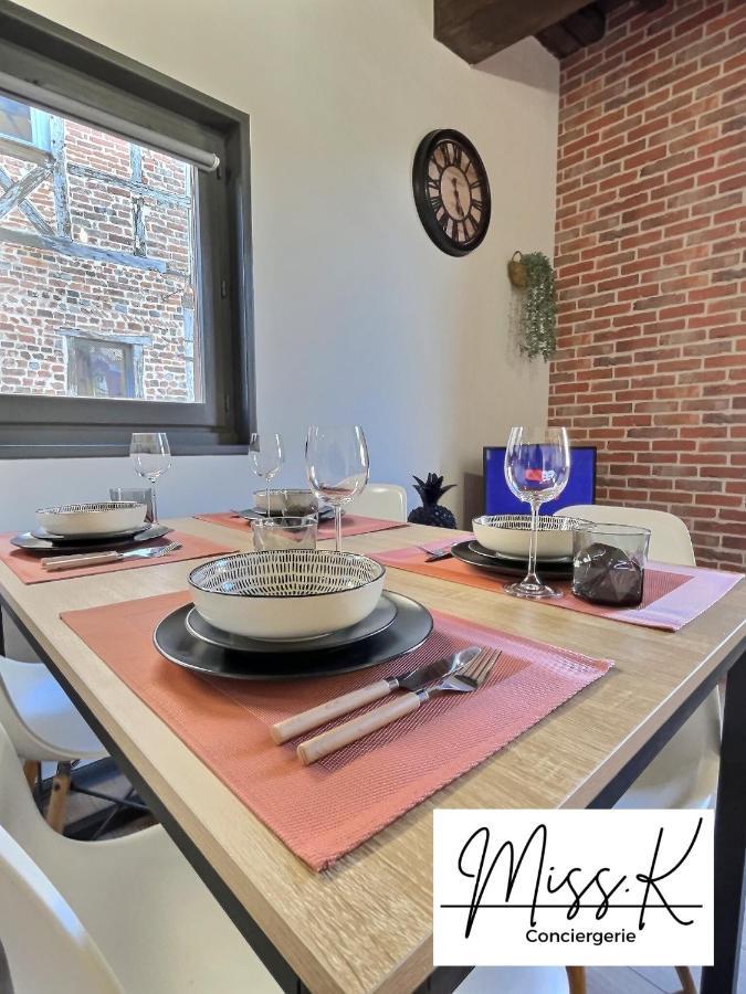 "La Fenetre Sur Le Marche" De Miss.K Conciergerie Apartment Chatillon-sur-Chalaronne Exterior photo